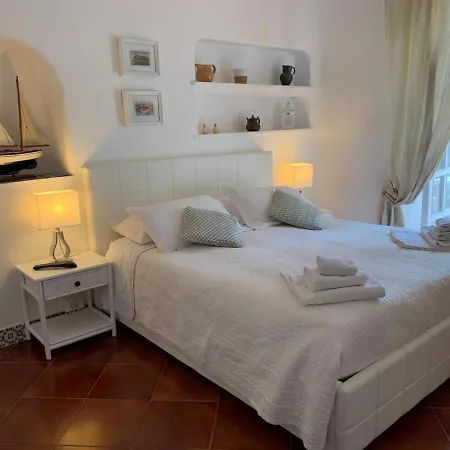 Casa Nenna, Centro Di Forio *